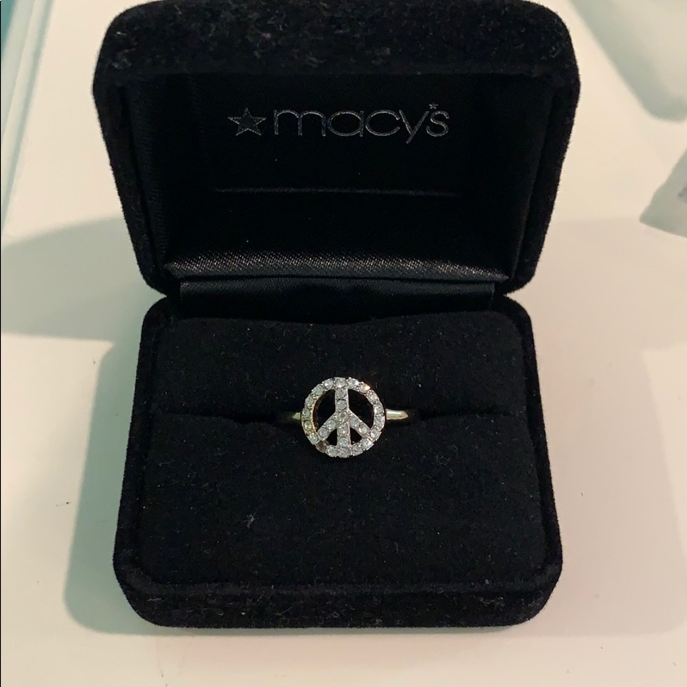 Juicy Couture peace ring